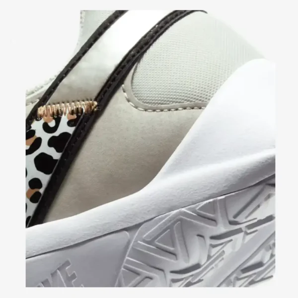 Legend Essential 2 Premium