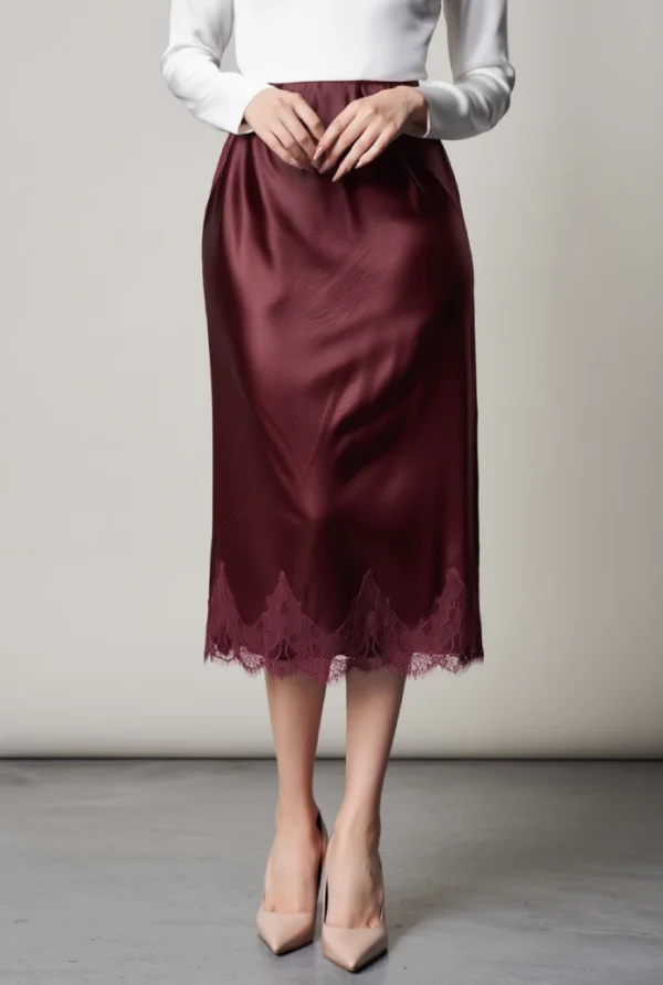 Falda Lisa con Encaje